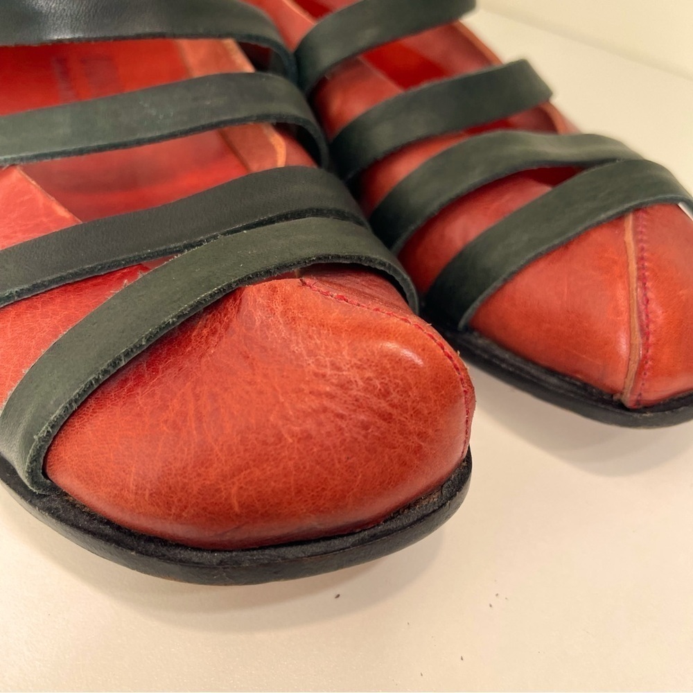 Cydwoq Jail Women's Shoe hand made Cottagecore ballet flat l - Picture 3 of 13
